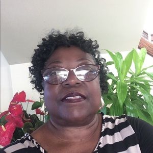 Meet your Posher, Valerie